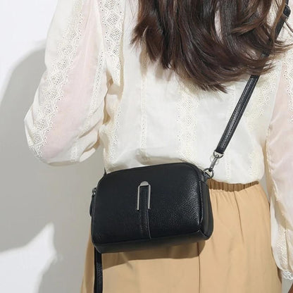 Bolsa-Feminina-Preta-De-Couro_3