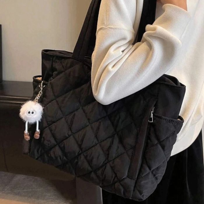 Bolsa_De_Ombro_Feminina_Grande_Acolchoada_Fashion_Iris_6