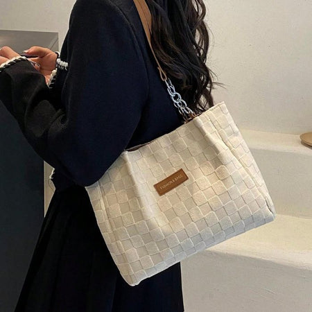 Bolsa_Feminina_Grande_De_Couro_Bege_De_Ombro_FashionIris_1