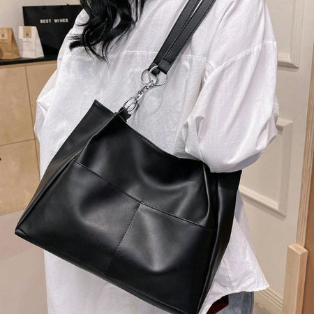 Bolsa_Feminina_Grande_De_Couro_Preto_Fashion_Iris_4