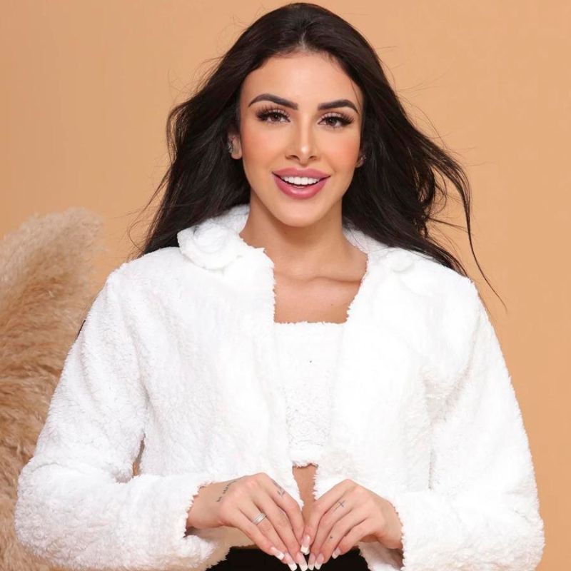 Casaco_Feminino_Inverno_Branco_Teddy_Pelucia_Fashion_Iris_1